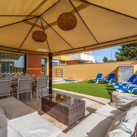 Stunning With Pool 别墅 阿尔布费拉