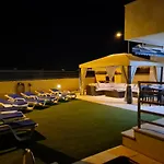 Stunning With Pool * Albufeira