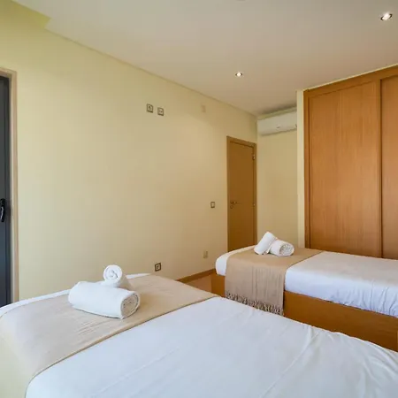 Stunning With Pool *