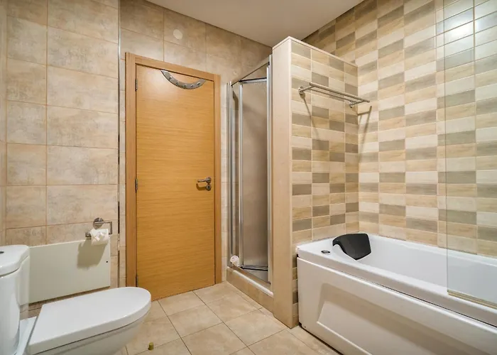 Stunning With Pool * Albufeira