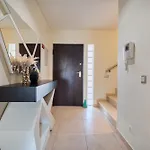 Villa Stunning With Pool