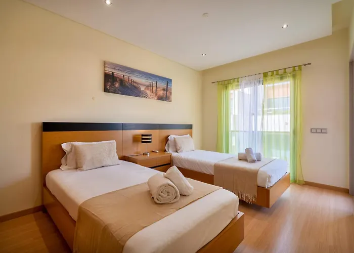 Villa Stunning With Pool *